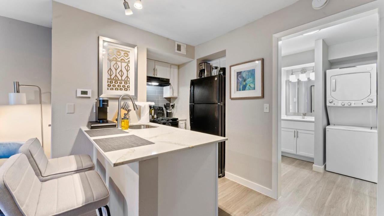 Cozy Efficiency Studios Close To Downtown And Domain Όστιν Εξωτερικό φωτογραφία