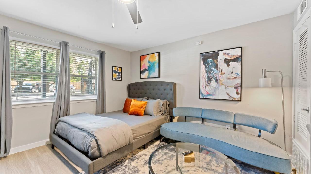 Cozy Efficiency Studios Close To Downtown And Domain Όστιν Εξωτερικό φωτογραφία